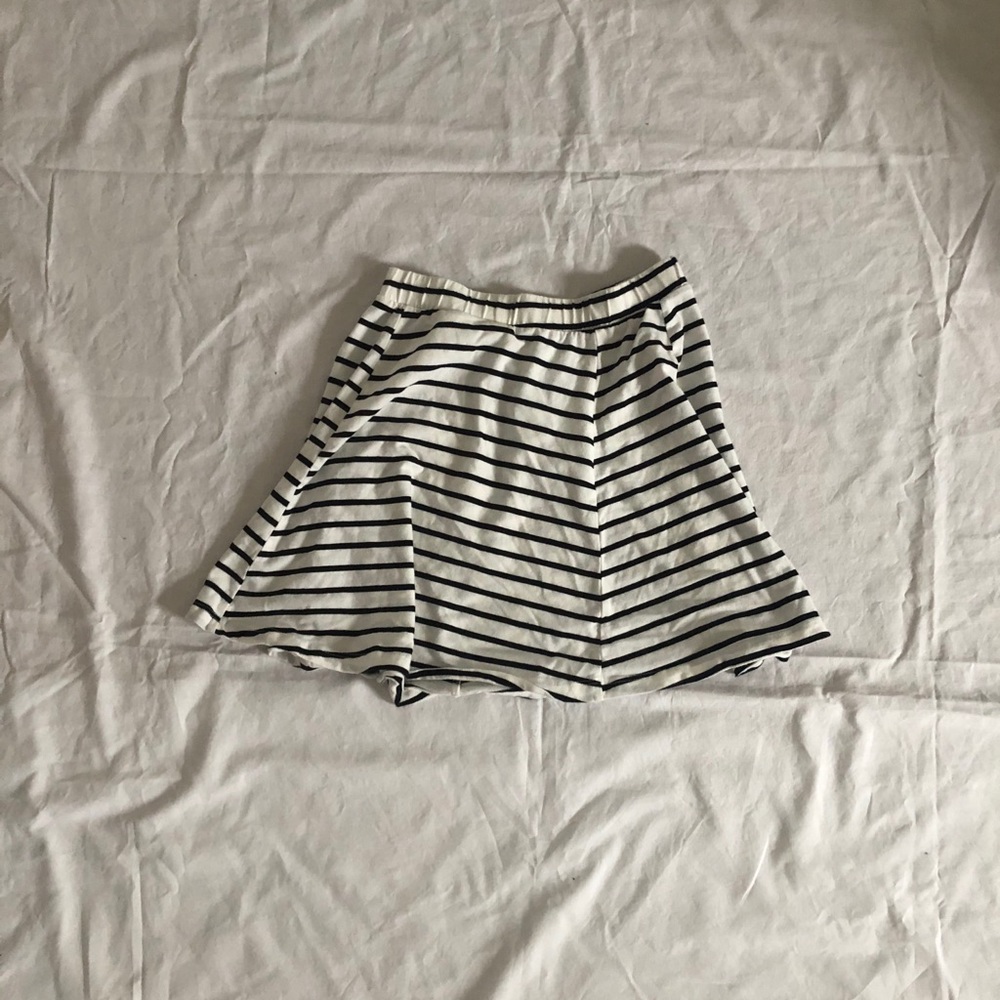 Striped flowy skirt